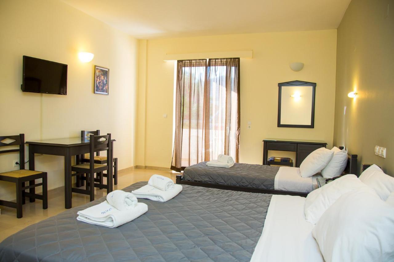 Adonis Hotel Preveza Exterior foto
