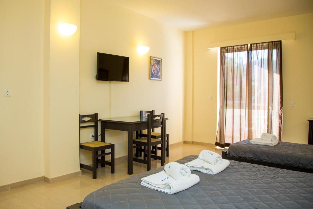 Adonis Hotel Preveza Exterior foto